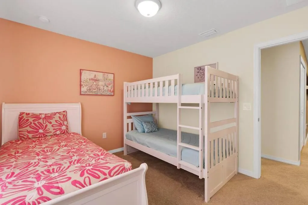 Stunning 5 Bedroom Home Just Minutes From Disney World! Davenport Holiday home
